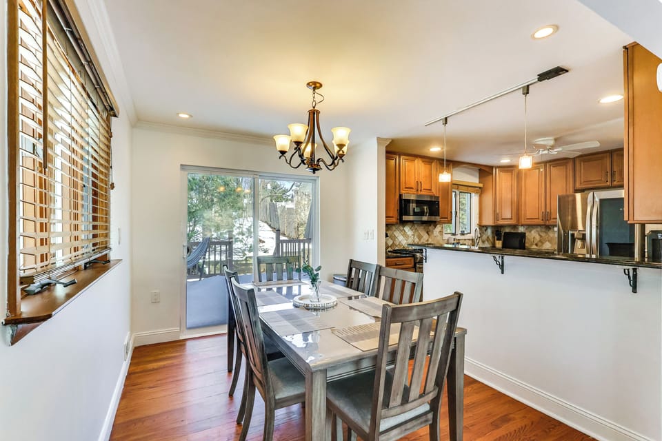 Dining Table | 2nd Level
