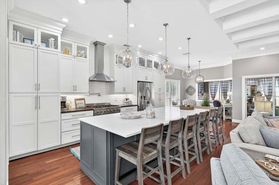 Stunning fully equipped kitchen - Perfect for making family meals 