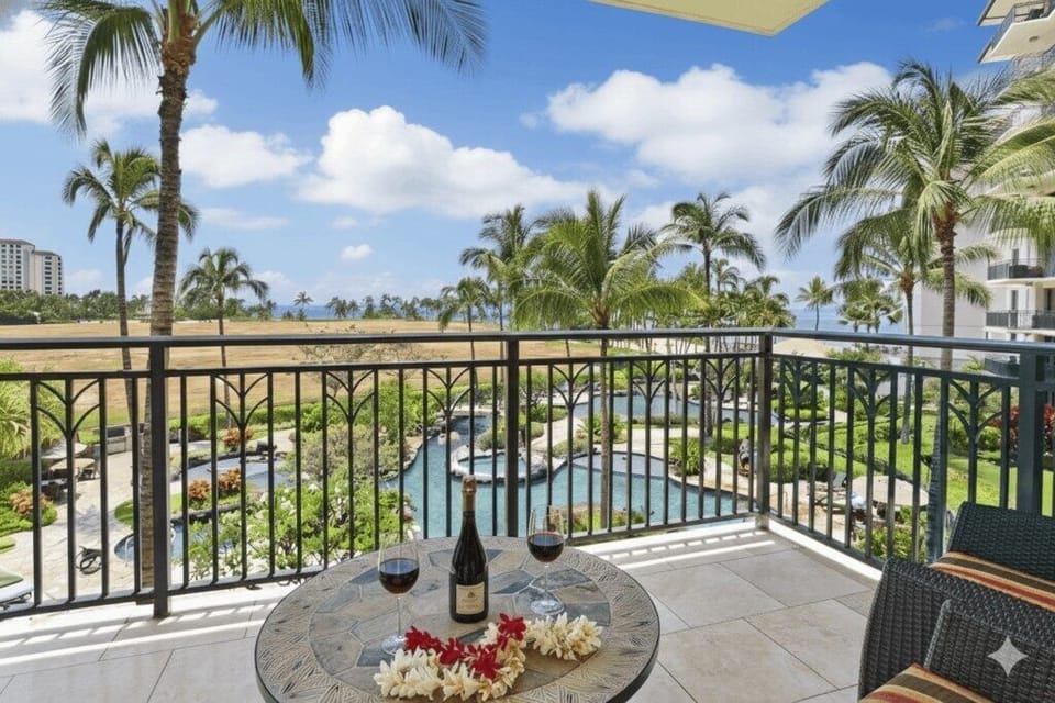 Lanai Setting with Lagoon Pool View-B-301