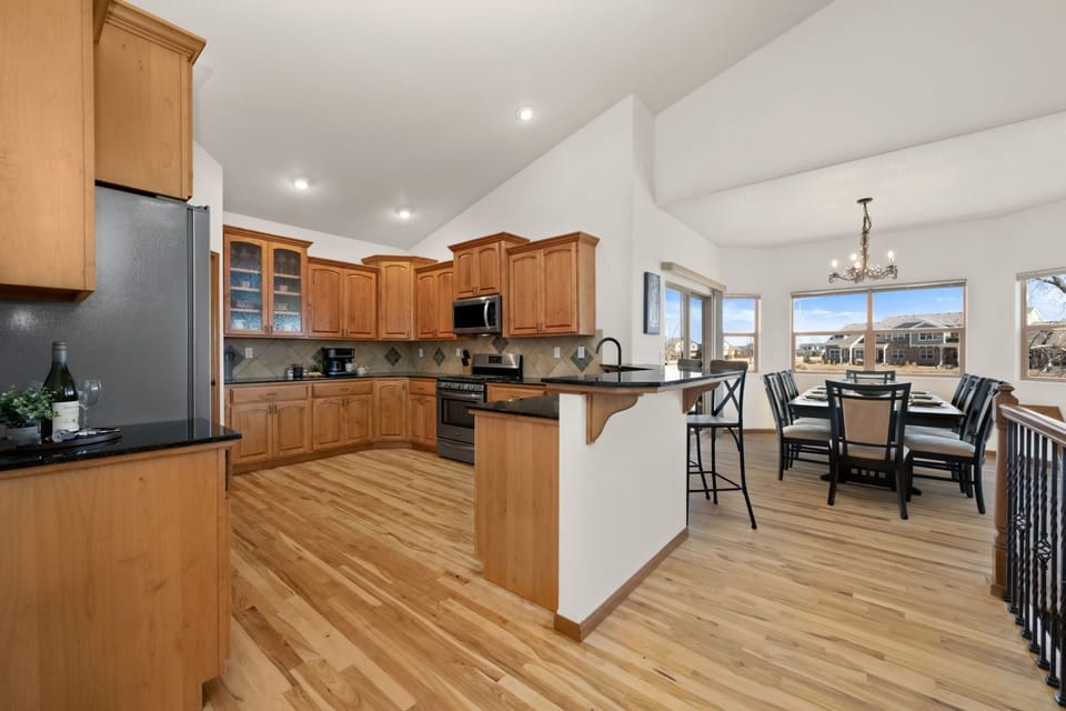 House, Multiple Beds, Patio, Garden View (Cabin-Style Group Retreat) | Private kitchen