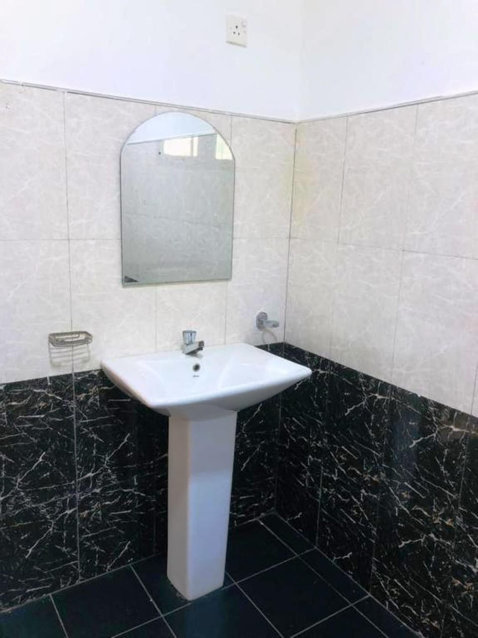 Comfort Double Room, Mountain View | Bathroom | Shower, free toiletries, hair dryer, bidet