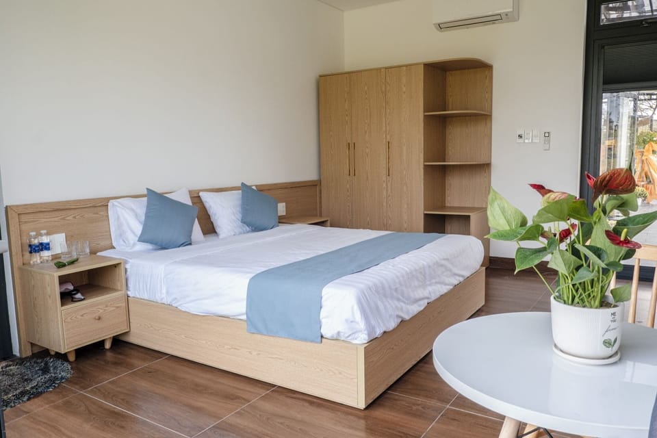 Deluxe Double Room, Balcony, Garden View | Desk, blackout drapes, soundproofing, free WiFi