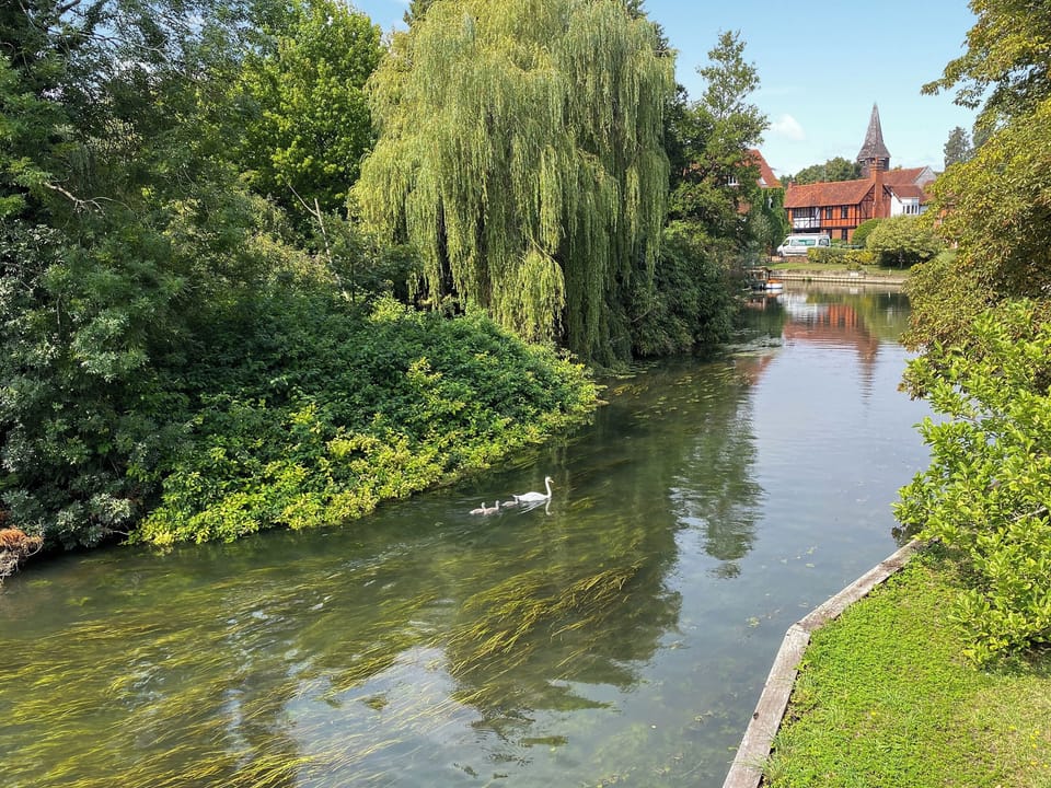 Surrounding area | Pheasant Lodge, Pangbourne