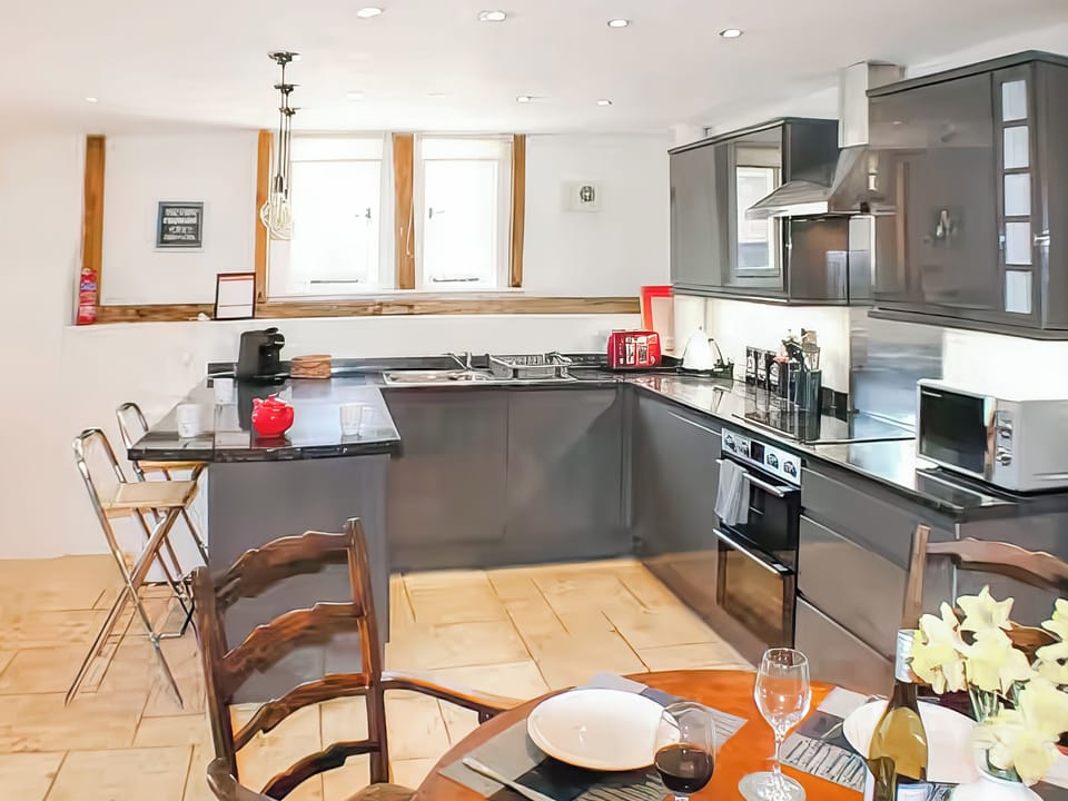 Kitchen/diner | Holly Barn, Tacolneston