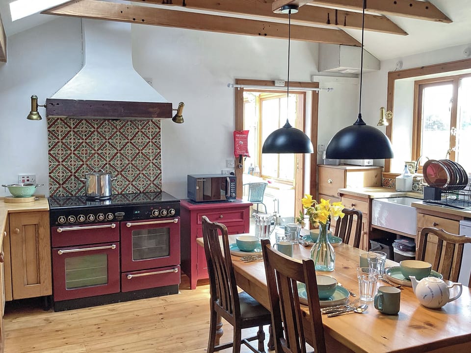 Kitchen/diner | Juniper Cottage, Burgie