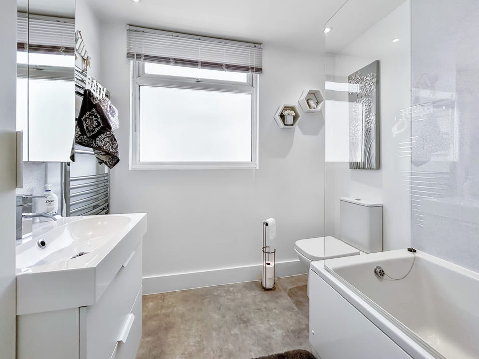 Bathroom | Ocean View - Ocean Properties, Worthing