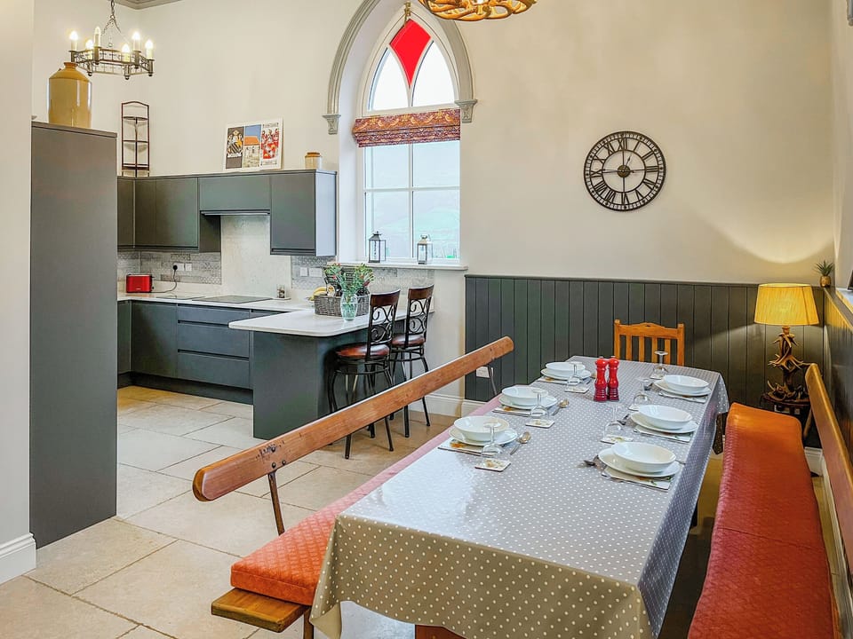 Open plan living space | Daleside Chapel, Church Houses, near Kirkbymoorside