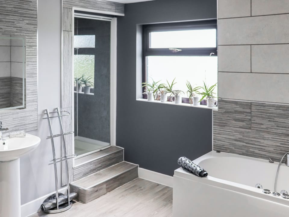 Bathroom | Ty Redford - Redford Caravan Park, Narberth