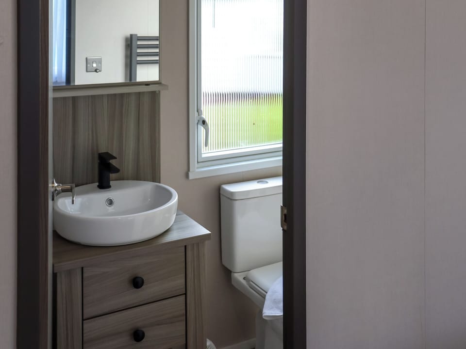Bathroom | Lockwood 47 - Redford Caravan Park, Narberth