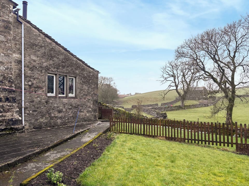 Outdoor | Blindbeck Holiday Cottage, Settle