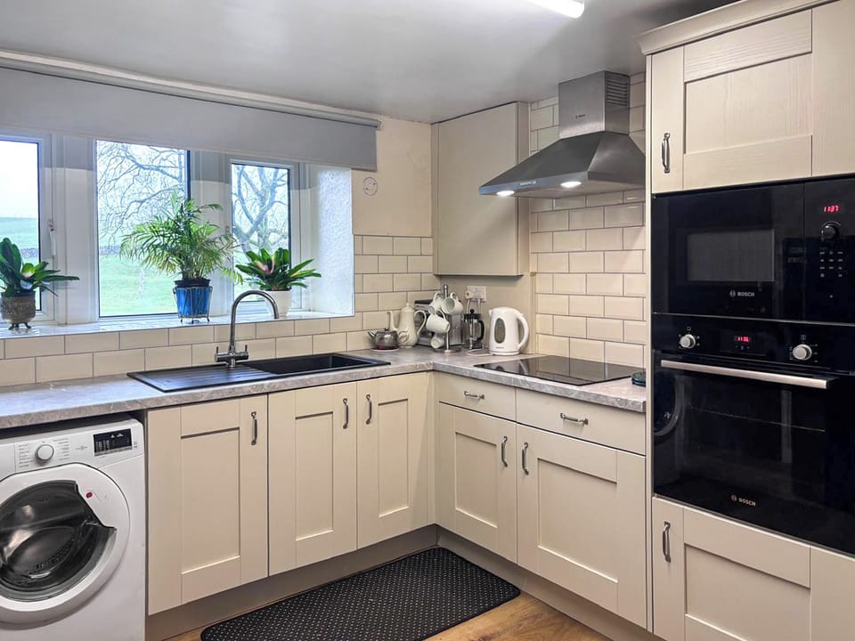 Kitchen | Blindbeck Holiday Cottage, Settle