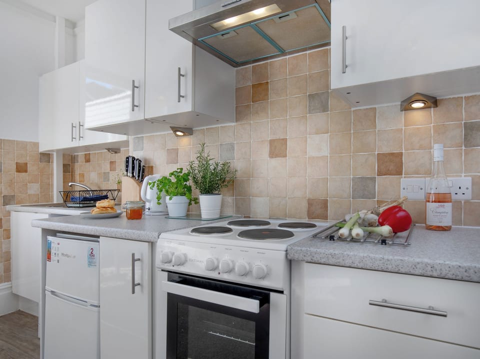 Kitchen area | Bay Tree View - Atherfield Apartments, Paignton