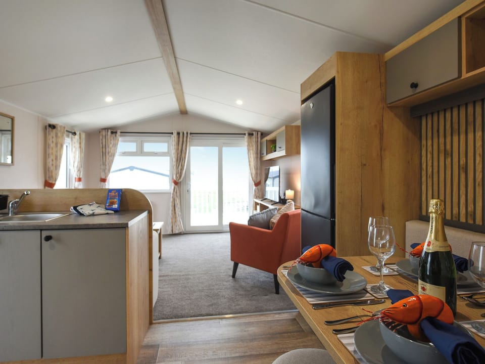 Open plan living space | Ocean View, Llwyngwril