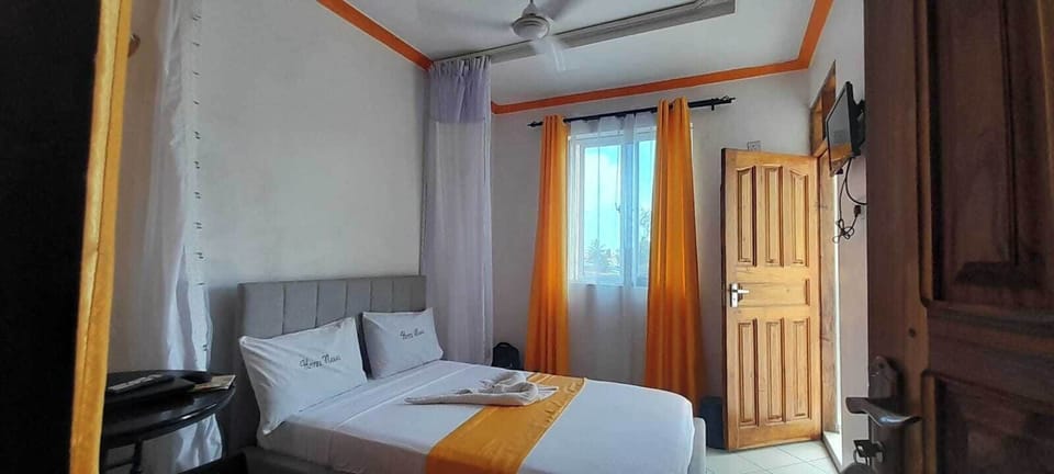 Deluxe Double Room | Free WiFi, bed sheets