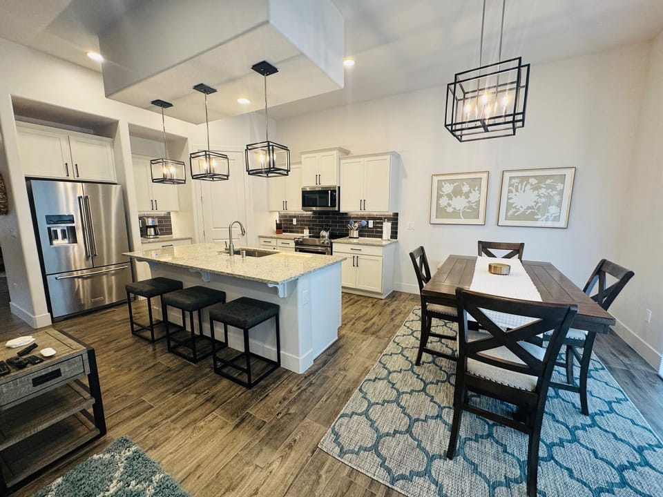 Kitchen/Dining