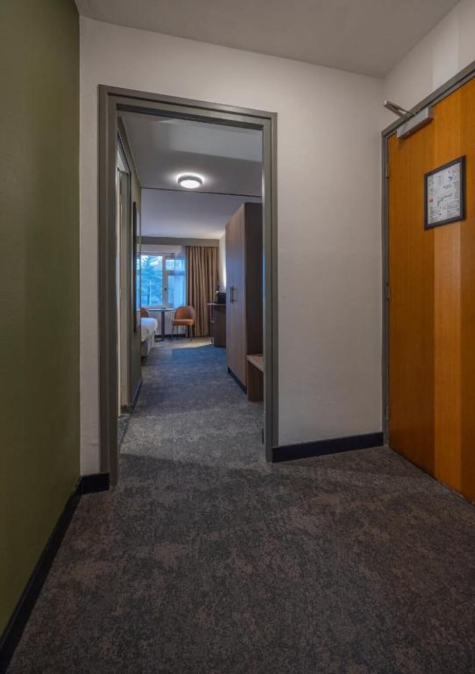 Arrive smoothly with an easy, well-lit entry corridor.