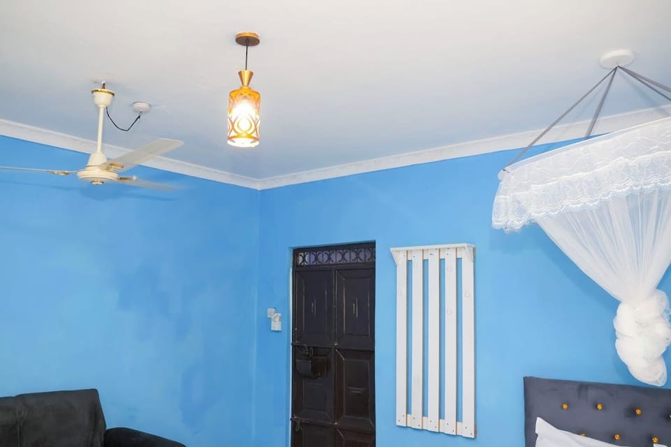 Double Room | Free WiFi, bed sheets