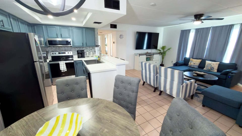 Apartment, 2 Bedrooms | Interior