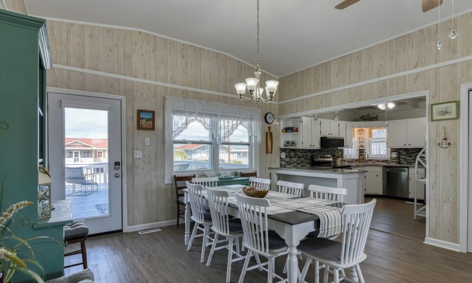 318 Underwood Drive – South Wind 2.0