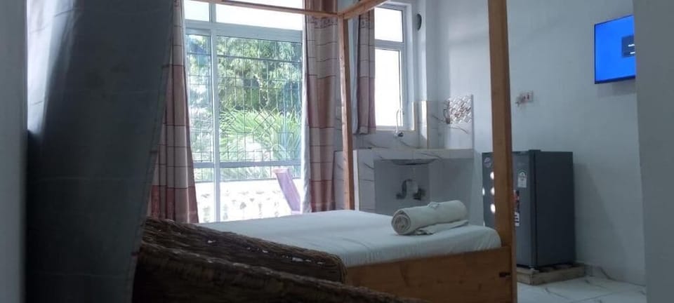 Deluxe Double Room | Individually decorated, individually furnished, free WiFi, bed sheets