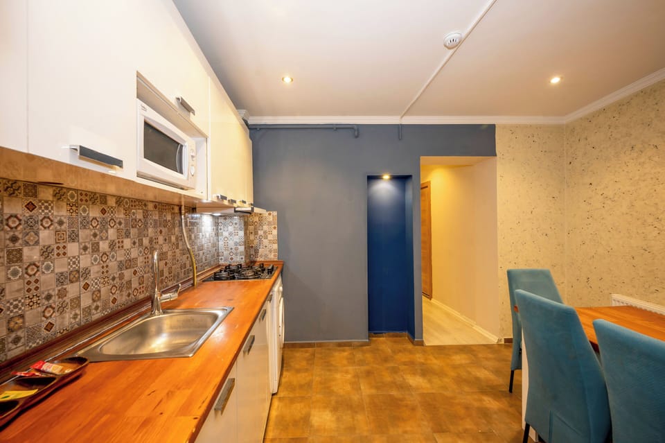 Superior Suite | Private kitchen
