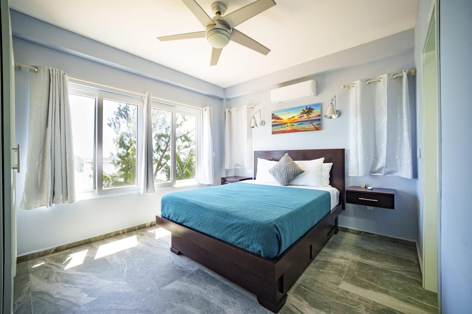 Villa Armoniosa -  4BR Beachfront w/ Pool (5513)
