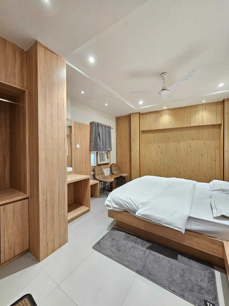 Superior Double Room | Iron/ironing board, WiFi (free)