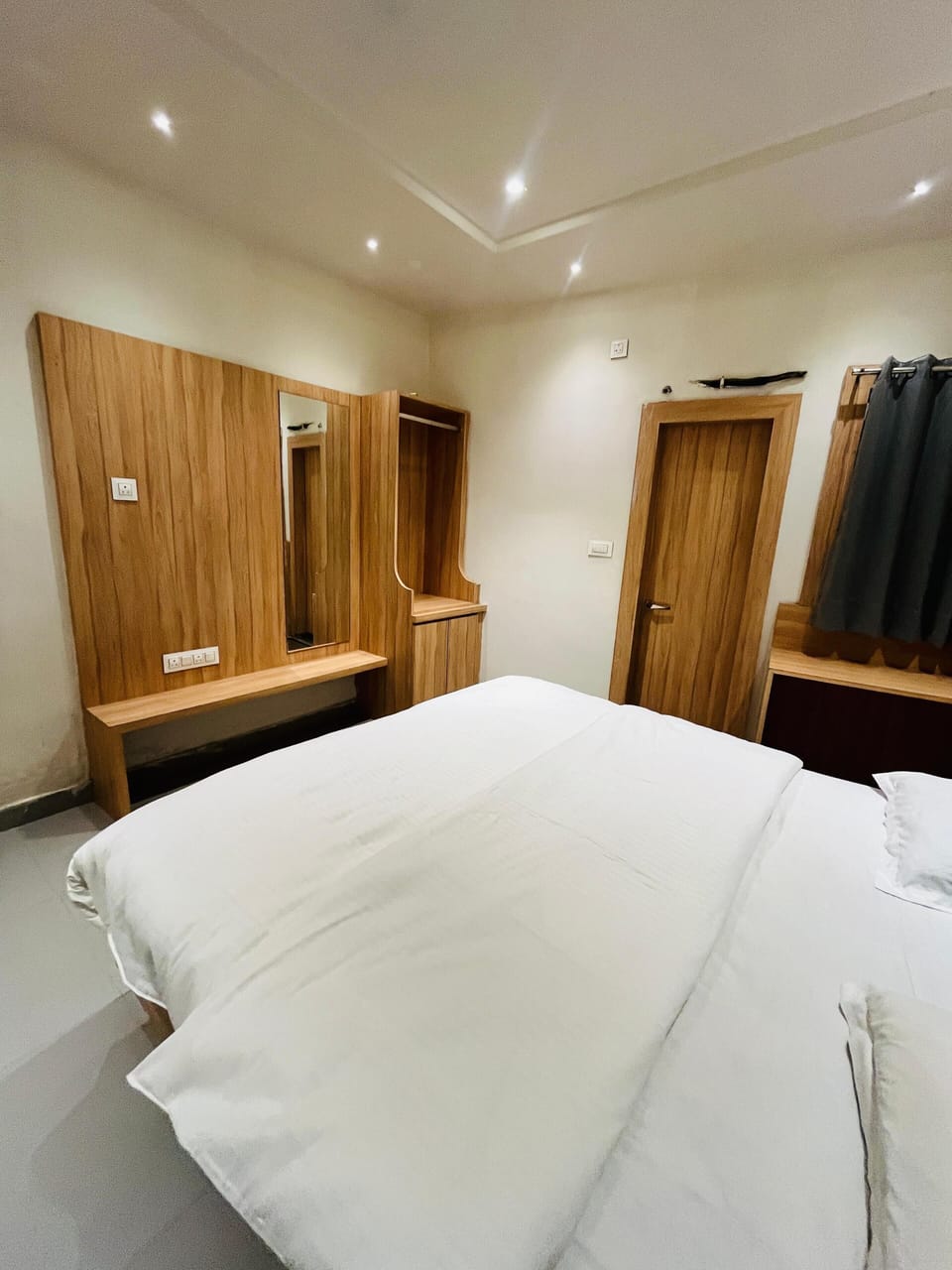Superior Double Room | Iron/ironing board, WiFi (free)