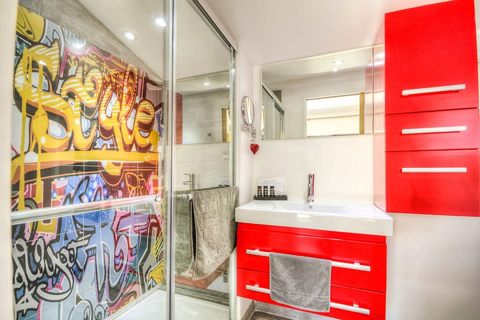 Deluxe Double Room, Garden View | Bathroom