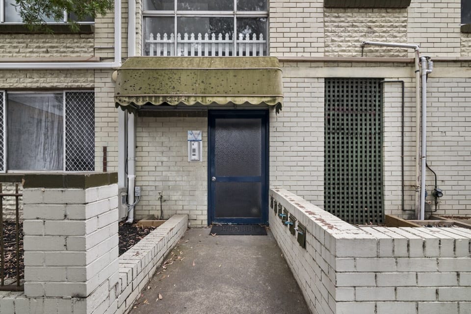 Entrance / Reception