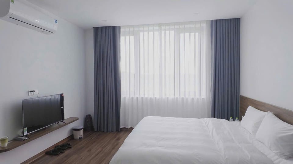 Superior Studio, Balcony, City View | Desk, free WiFi