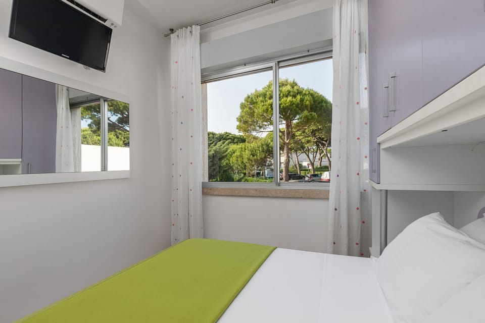 Family Apartment | Iron/ironing board, free WiFi