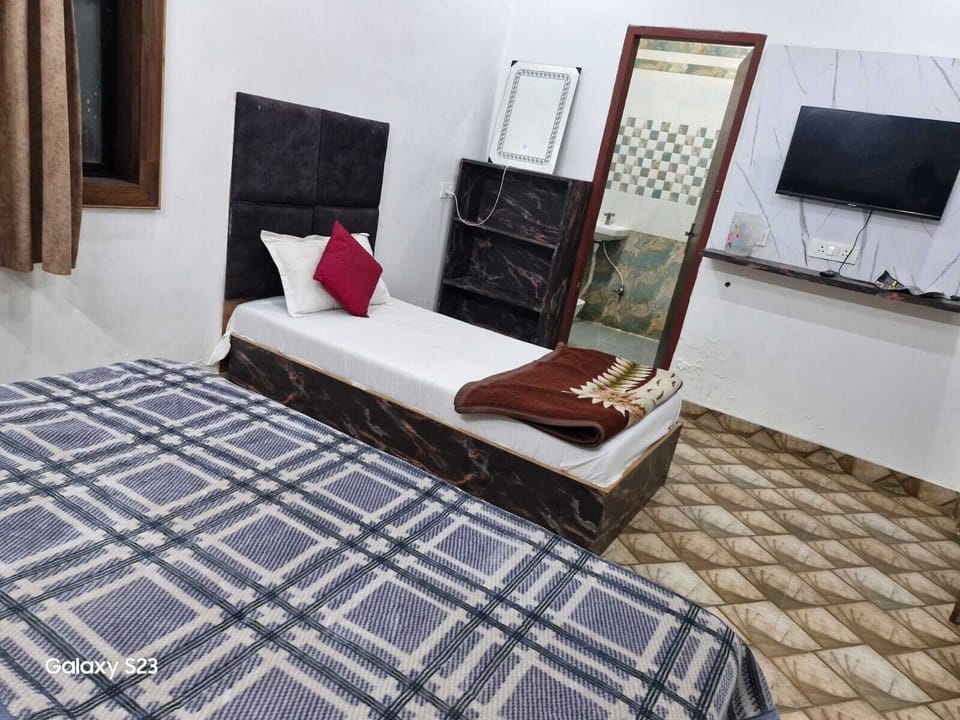 Deluxe Triple Room | Free WiFi