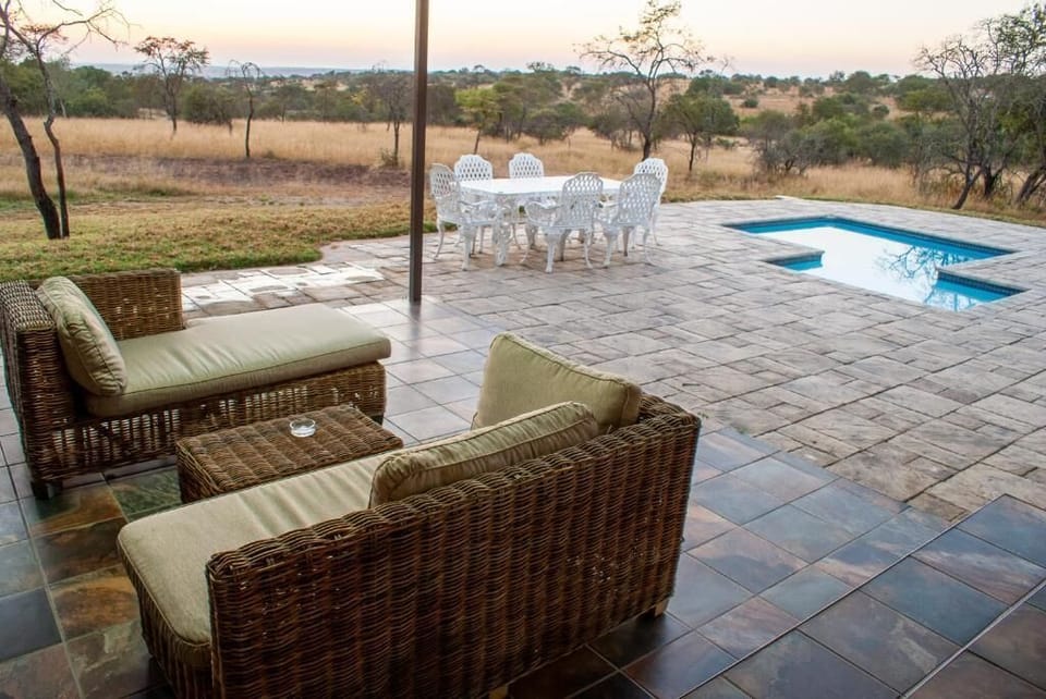 Luxury House, Patio, Pool View | Outdoor dining