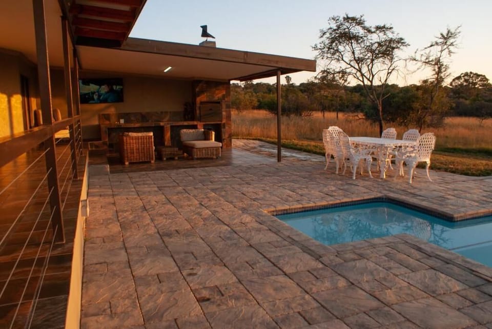 Luxury House, Patio, Pool View | Outdoor dining