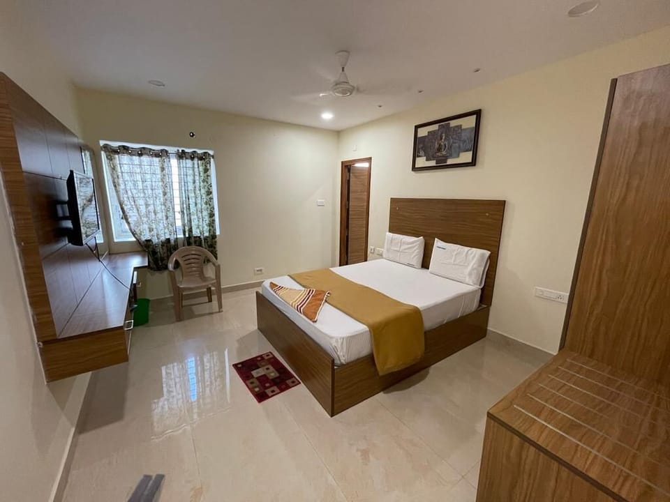 Deluxe non ac room | WiFi (free)