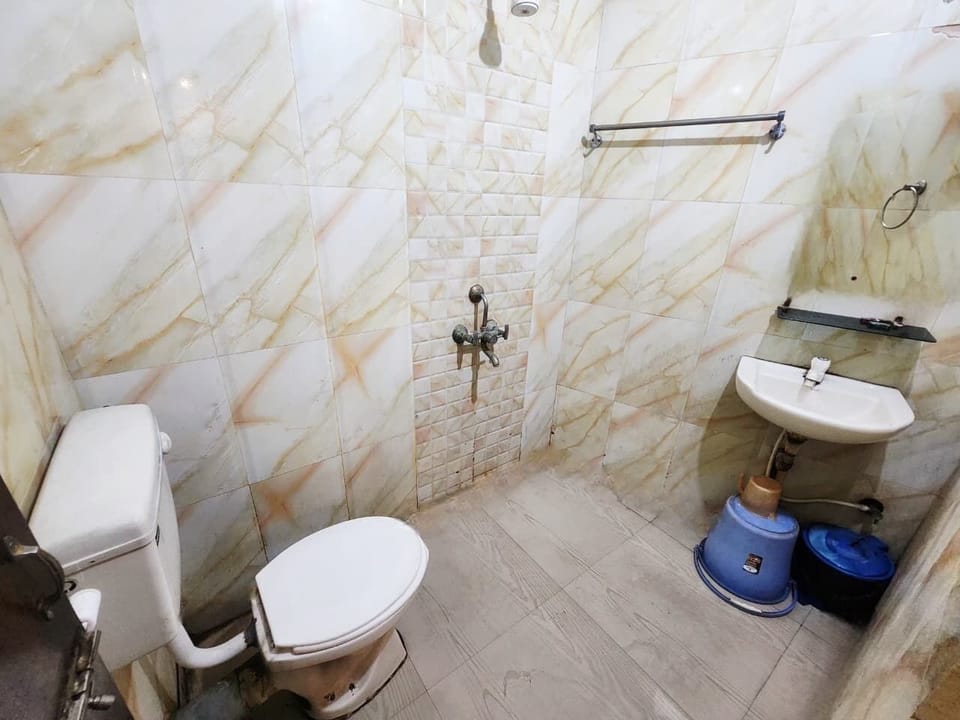 Superior Double Room | Bathroom