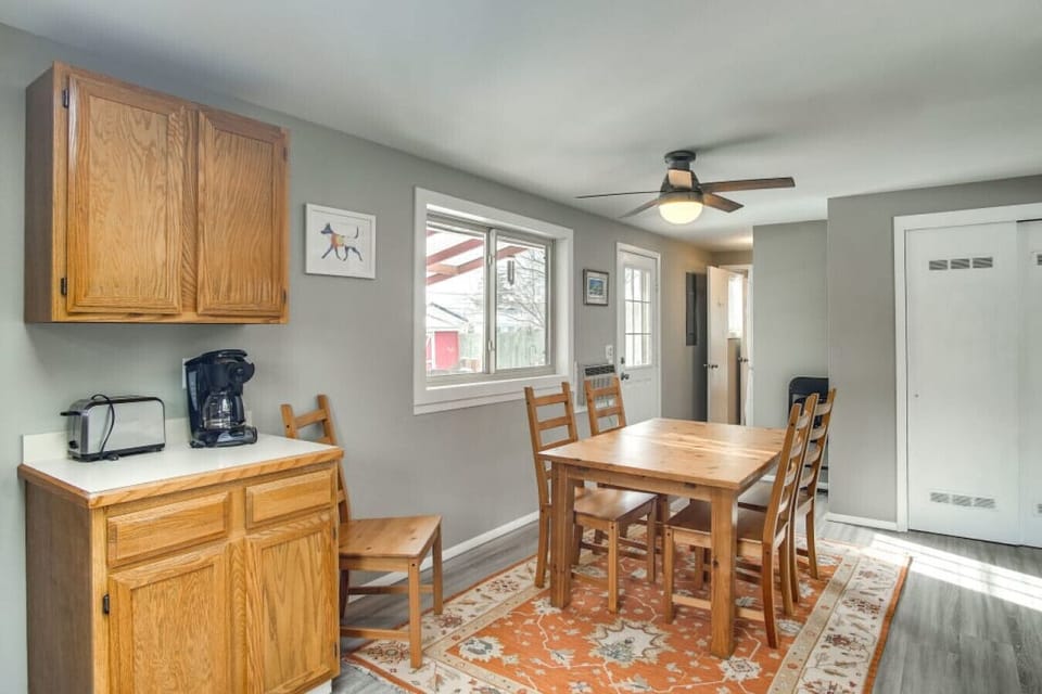Dining Area | Open Concept | Easy Kitchen Access