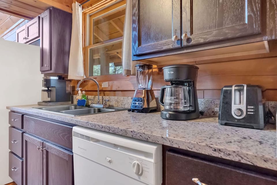 House | 3 bedrooms, high-speed internet