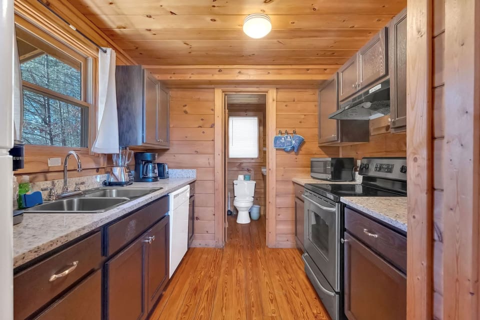 House | 3 bedrooms, high-speed internet