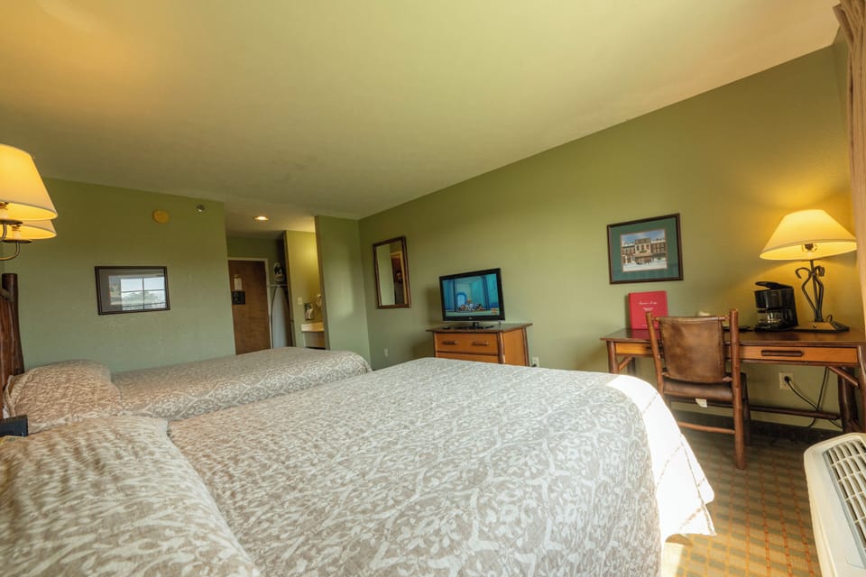 Standard Double Room | Iron/ironing board, free WiFi, bed sheets