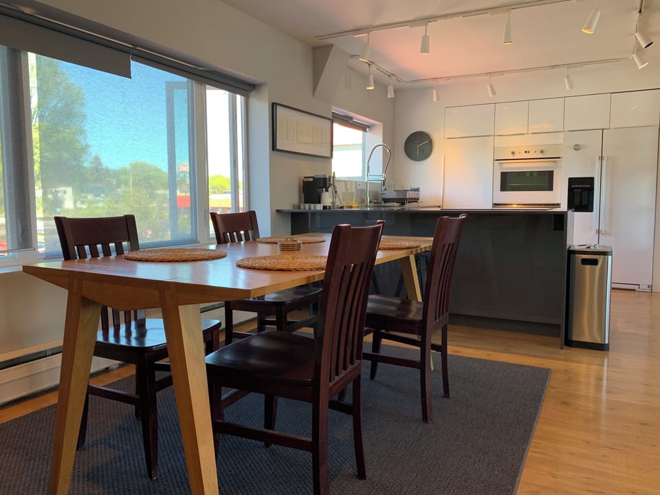 Premium Suite, Harbor View | Private kitchen | Coffee/tea maker