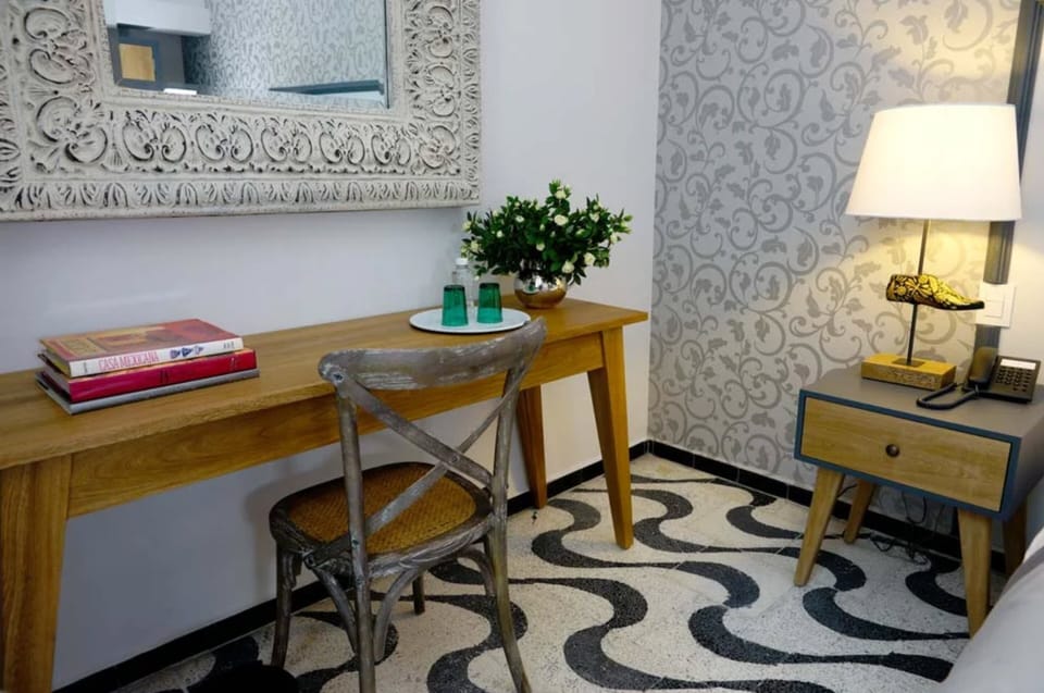 Standard King | In-room safe, soundproofing, free WiFi, bed sheets