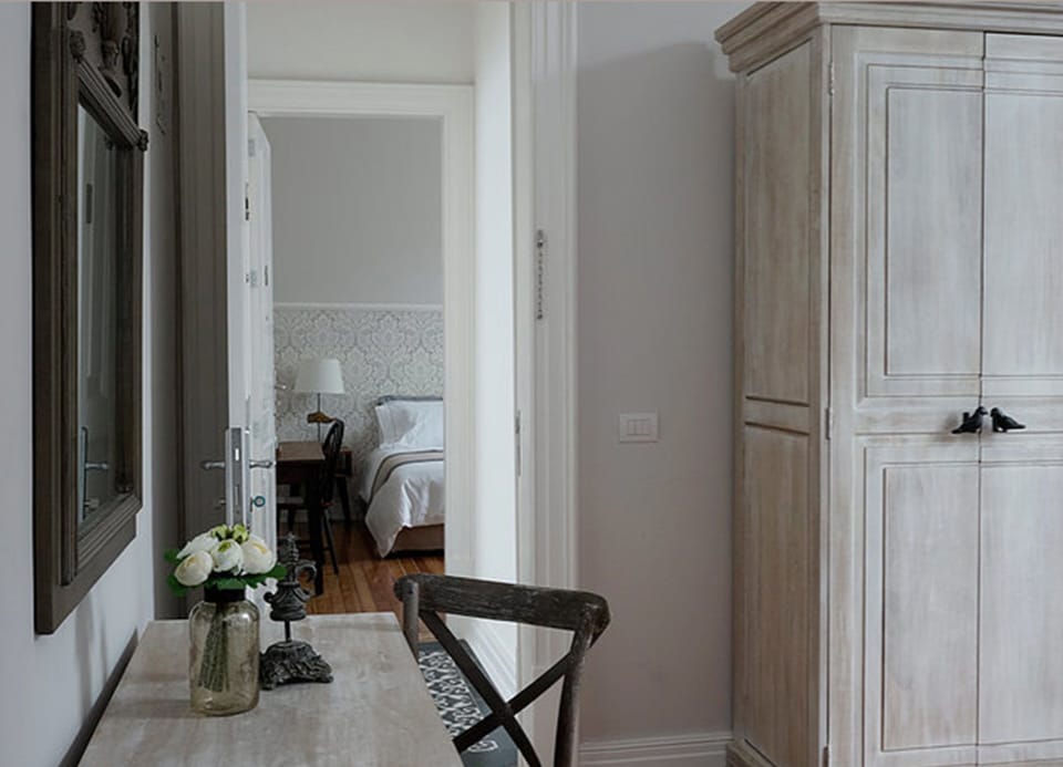Luxury Room, 1 King Bed | In-room safe, soundproofing, free WiFi, bed sheets