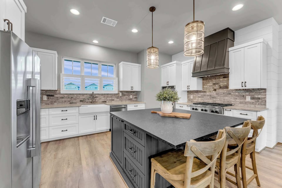 Additional seating for three guests at the kitchen island