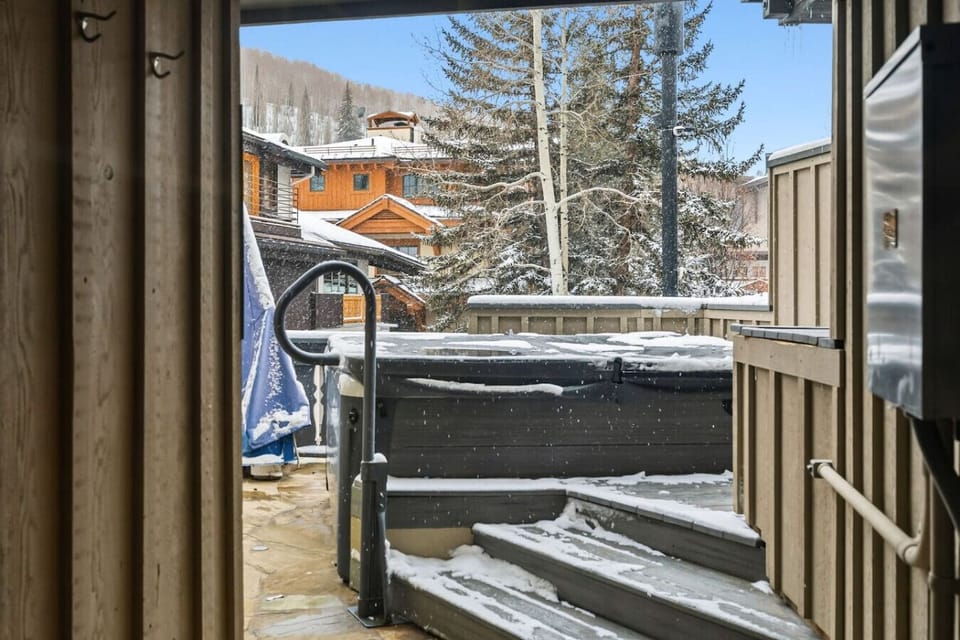 Shared hot tub