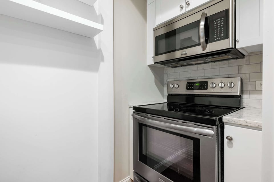 Fully equipped kitchen