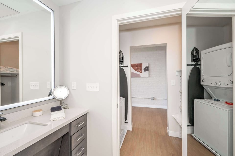 The 333 Suites 3rd Floor Retreat Apartment in Cincinnati