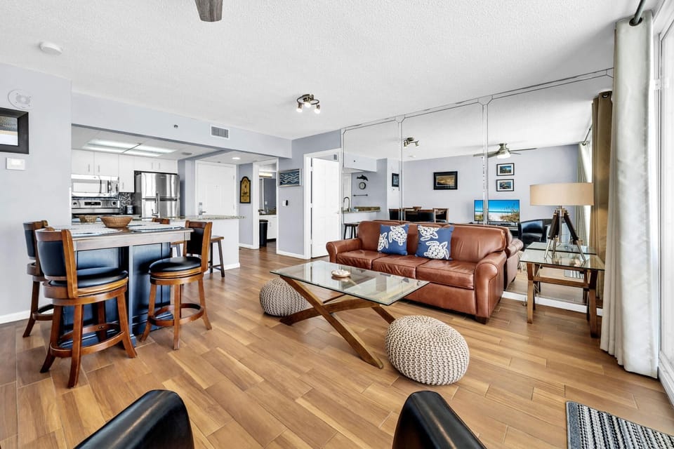 Condo, 1 King Bed with Sofa bed (Long Beach Resort 4-605) | Living area