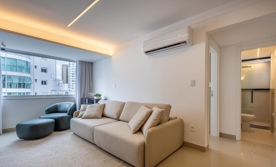 Basic Apartment | Living area